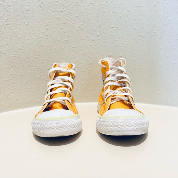 Converse Kids Custom Rare Unisex Hi Top Yellow Sneakers
Size 12 - Picture 4 of 9